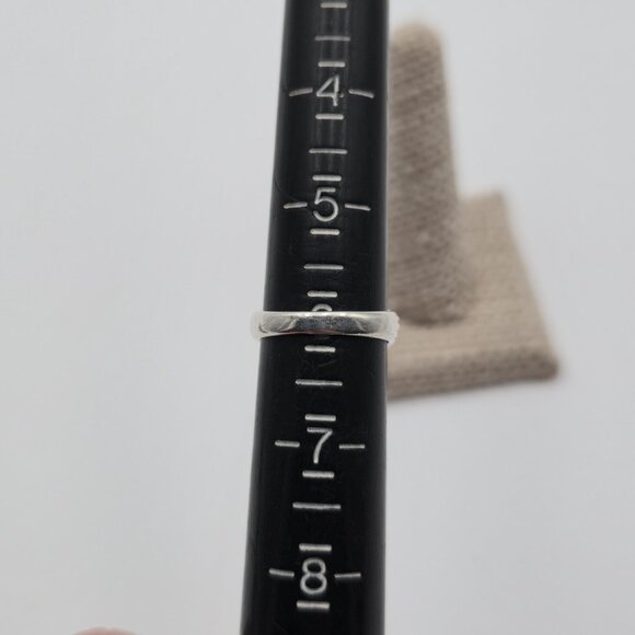 Size 6 Sterling Silver Unique Style Peridot Gemstone Ring A3888 - Picture 7 of 9